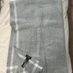 Grey scarf